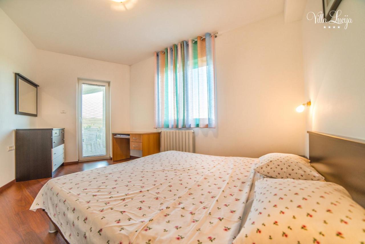 Villa Lucija Pula Buitenkant foto